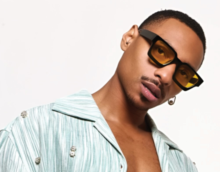  In Full Bloom  with Durand Bernarr 